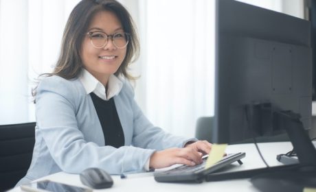 pexels-kampus-production-8636600